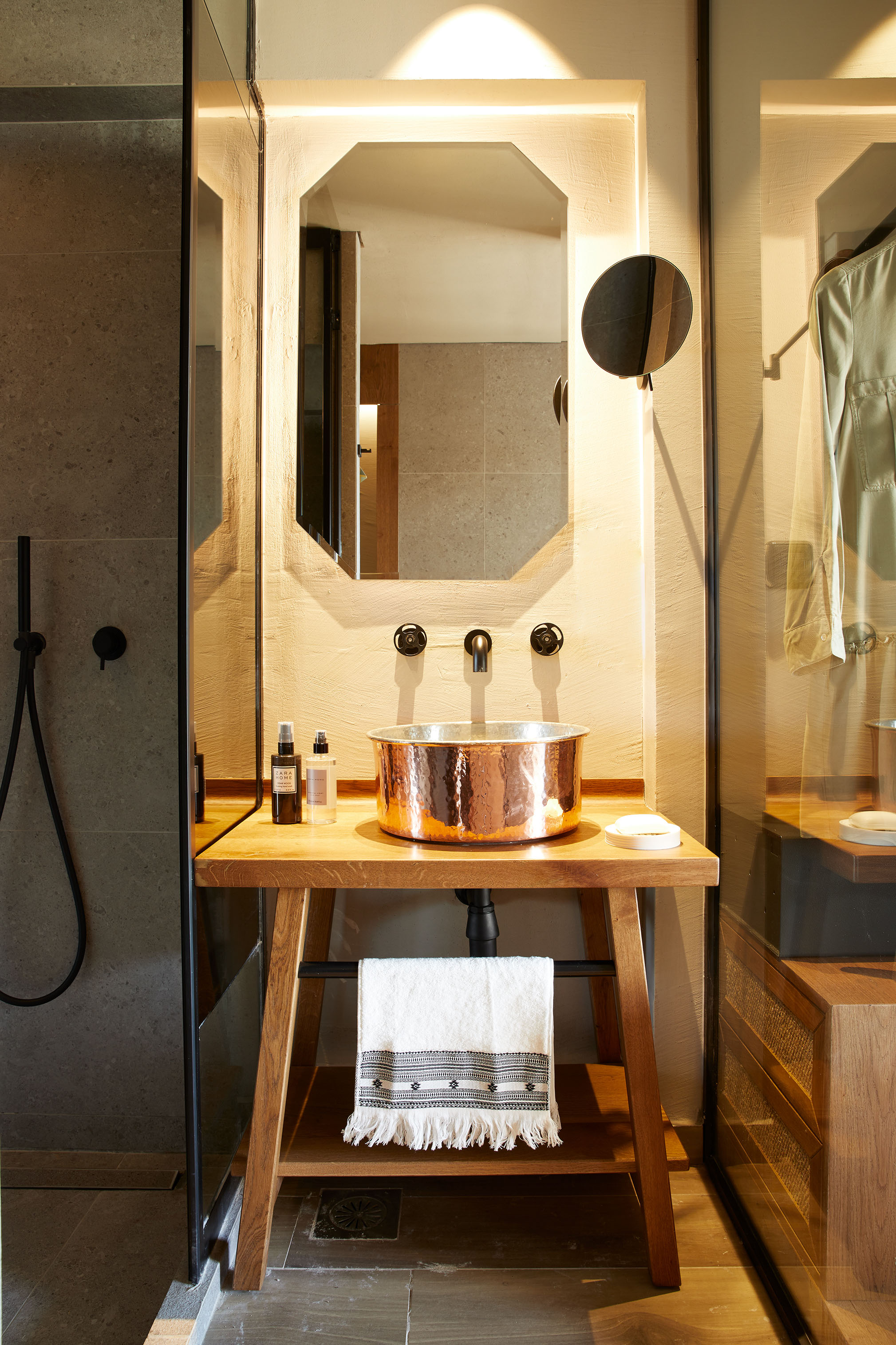 Double Room Syntopia19 0251