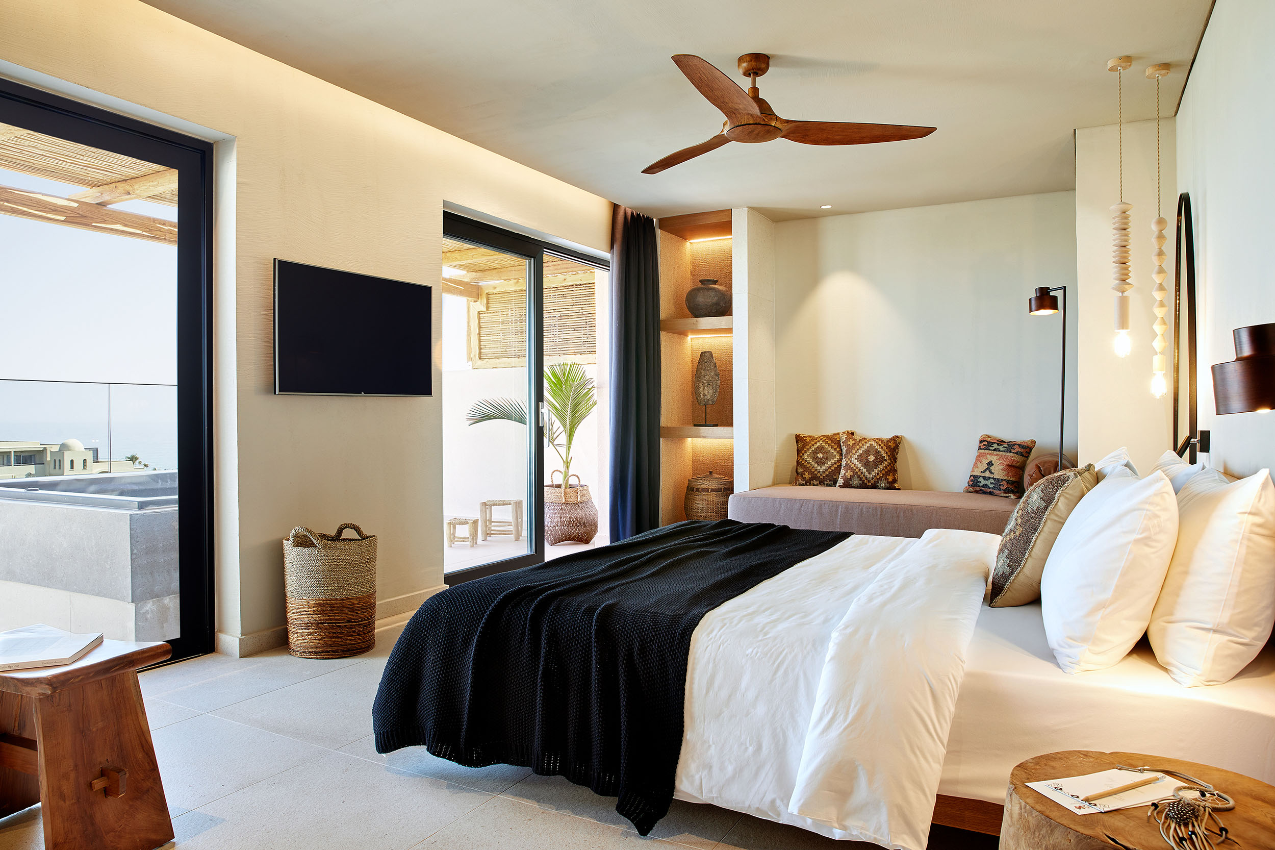 Superior Jacuzzi Syntopia19 0020 2